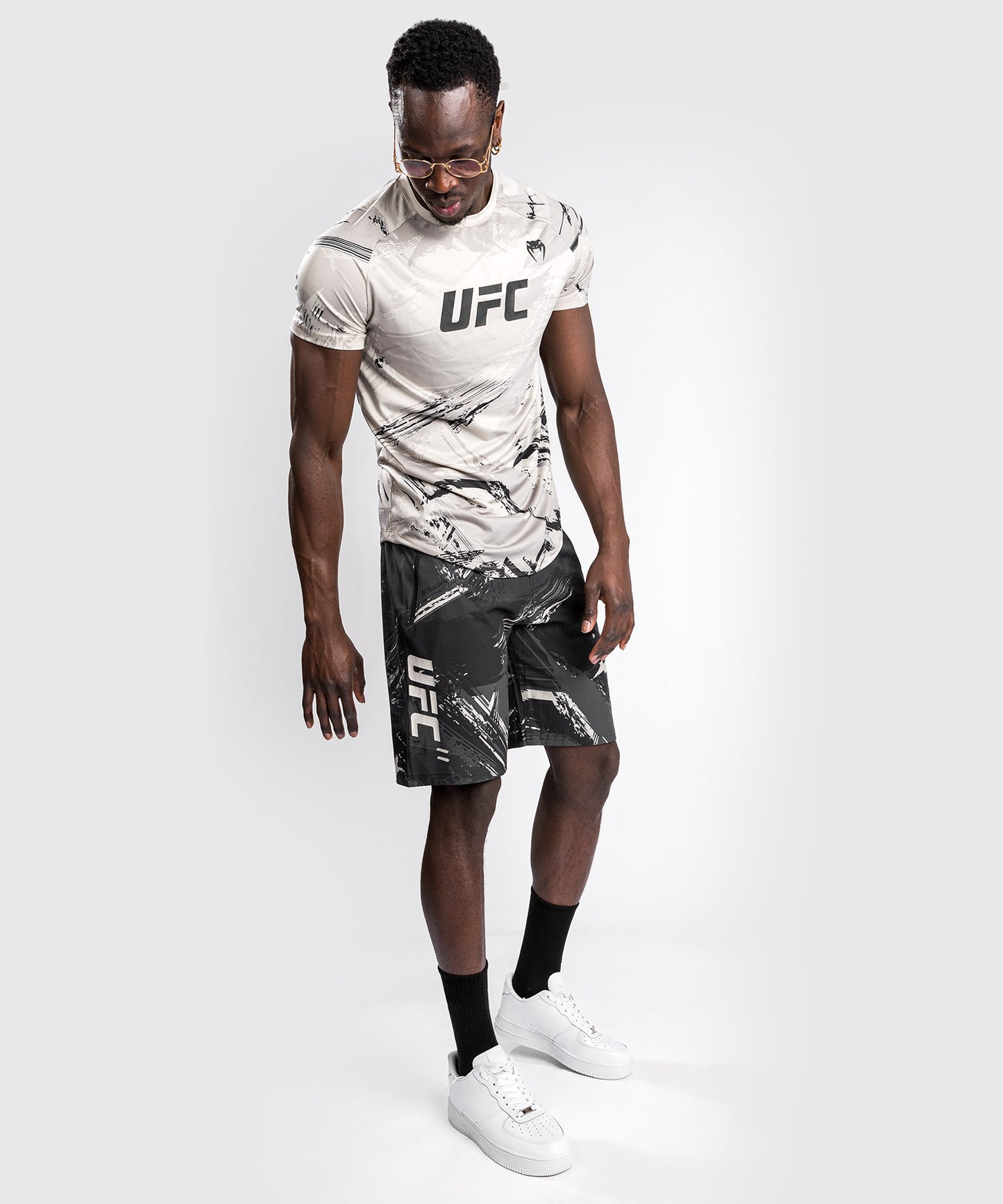 SHORT DE SPORT HOMME UFC VENUM AUTHENTIC FIGHT WEEK - NOIR