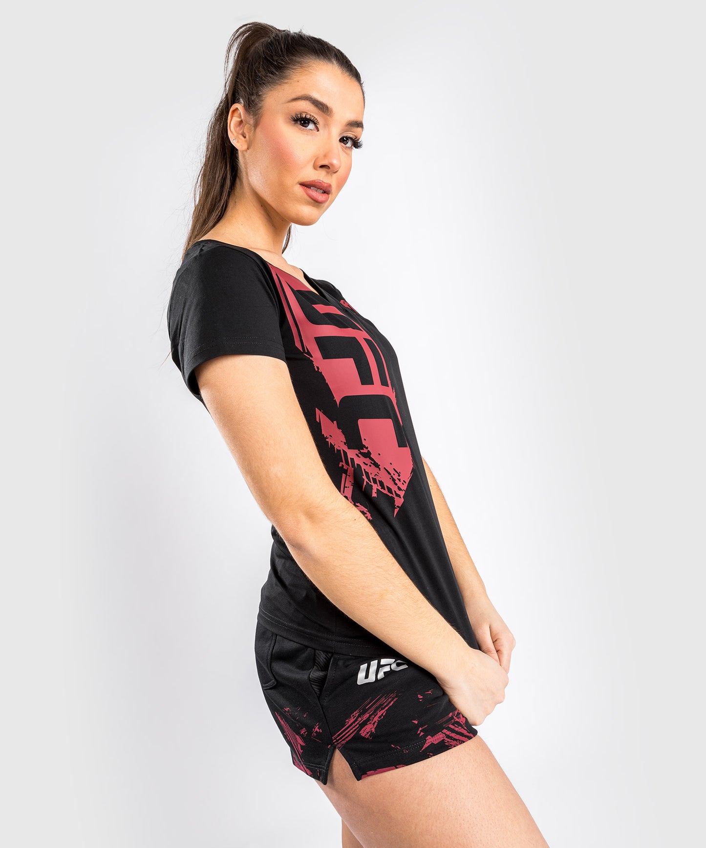 UFC Venum Authentic Fight Week Women’s 2.0 Short Sleeve T-Shirt - Black/Red