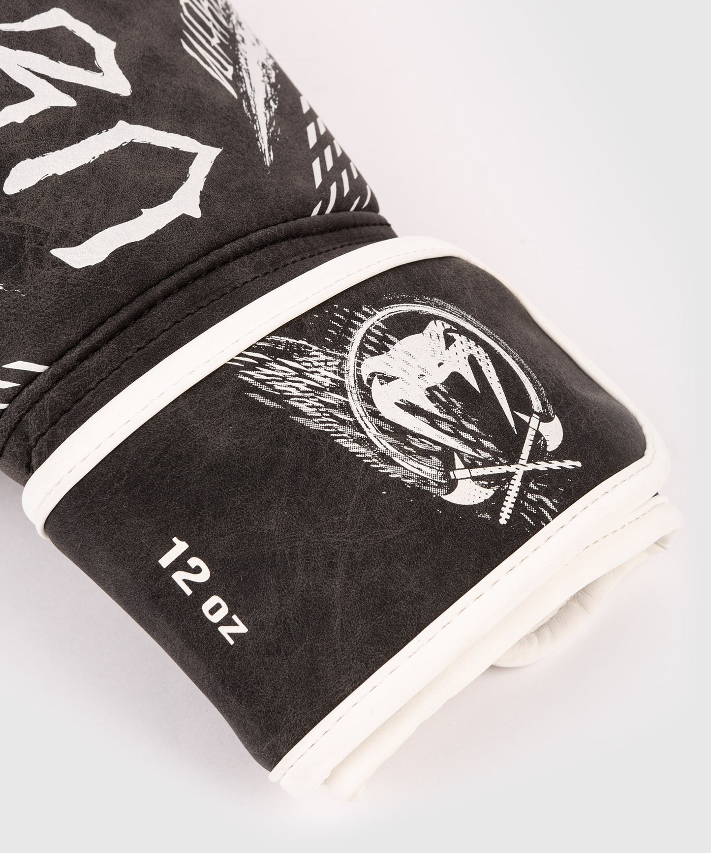Venum GLDTR 4.0 Boxing gloves