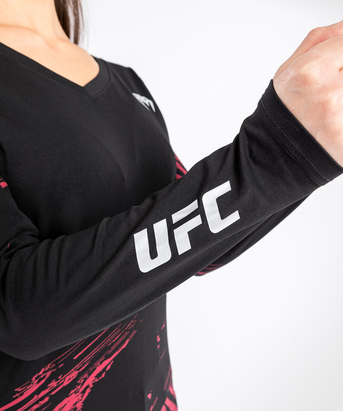 UFC Venum Authentic Fight Week 2.0 Women’s Long Sleeve T-Shirt - Black/Red
