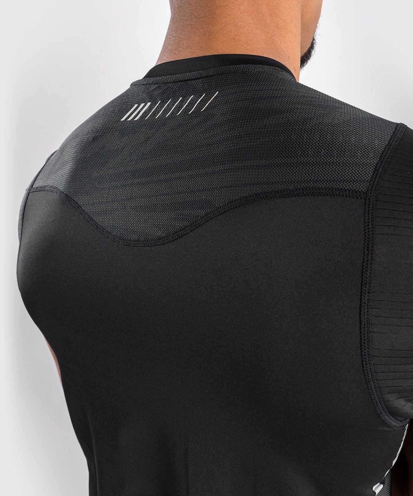 Venum Tempest 2.0 Dry tech T-shirt – Black/Grey