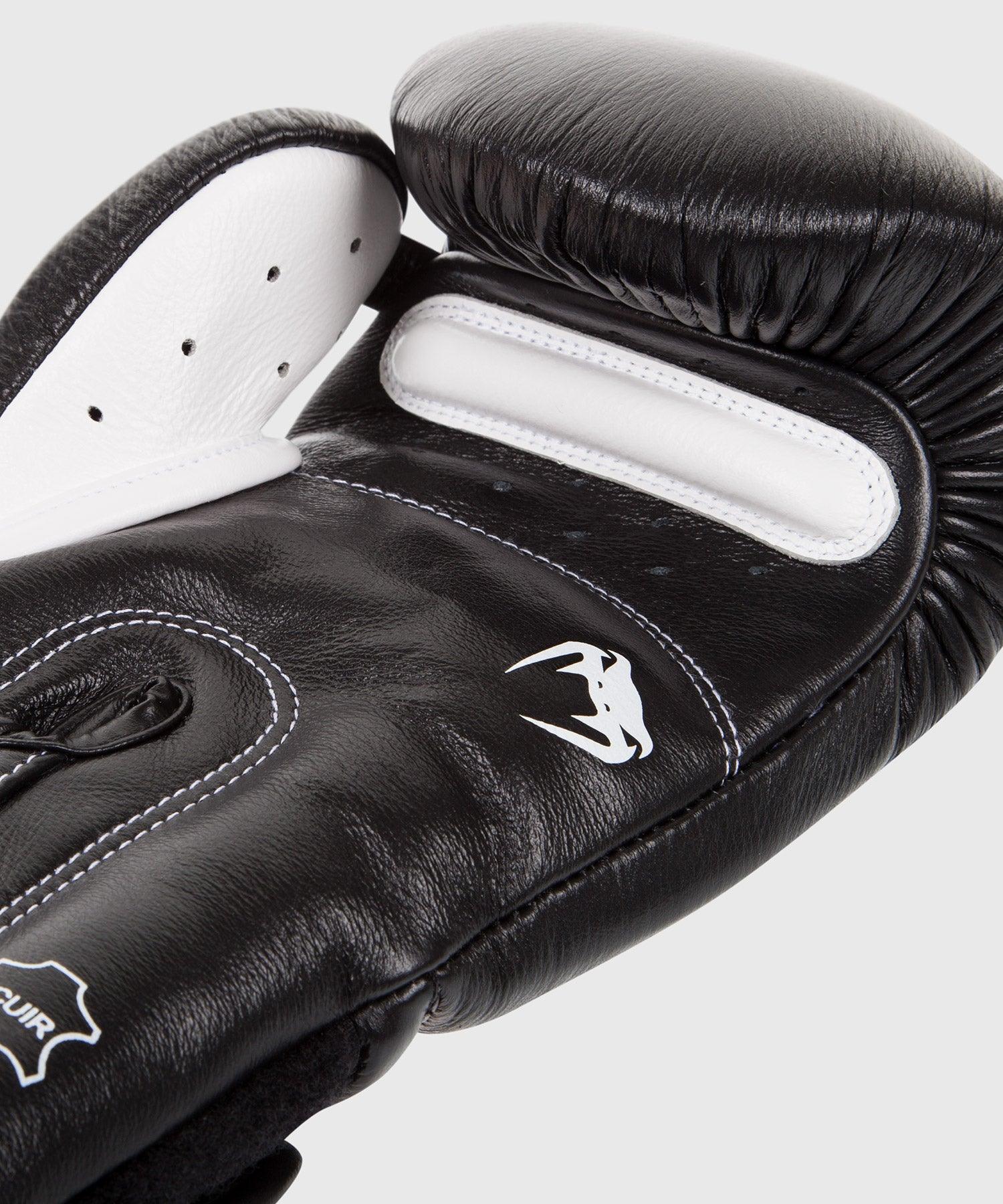 Venum Giant 3.0 Boxing Gloves - Nappa Leather - Black