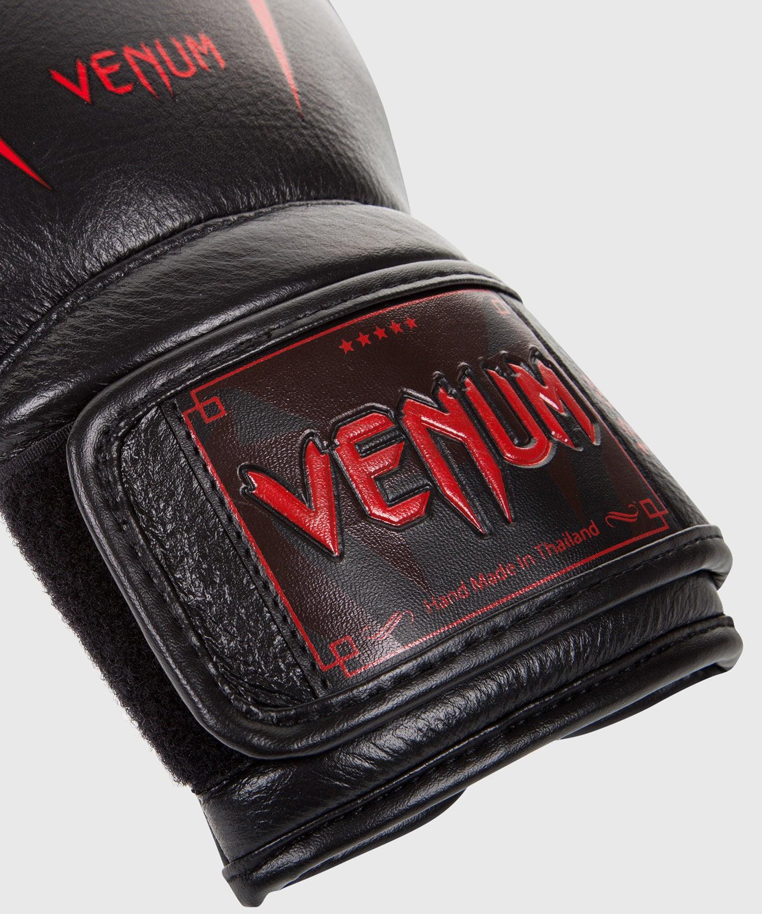Venum Giant 3.0 Boxing Gloves - Nappa Leather - Black Devil Picture 4