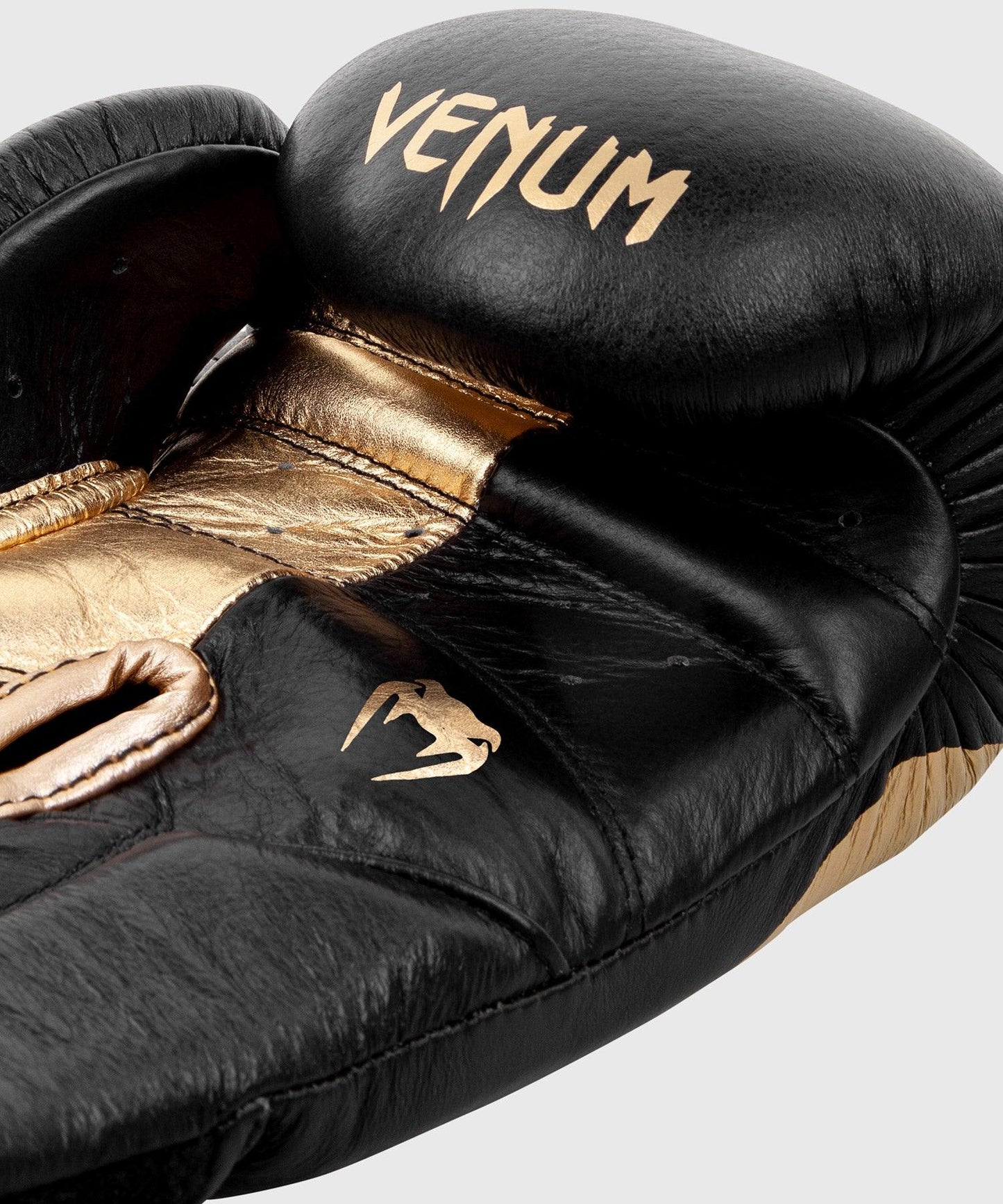 Venum Giant 2.0 Pro Boxing Gloves Velcro - Black/Gold Picture 6