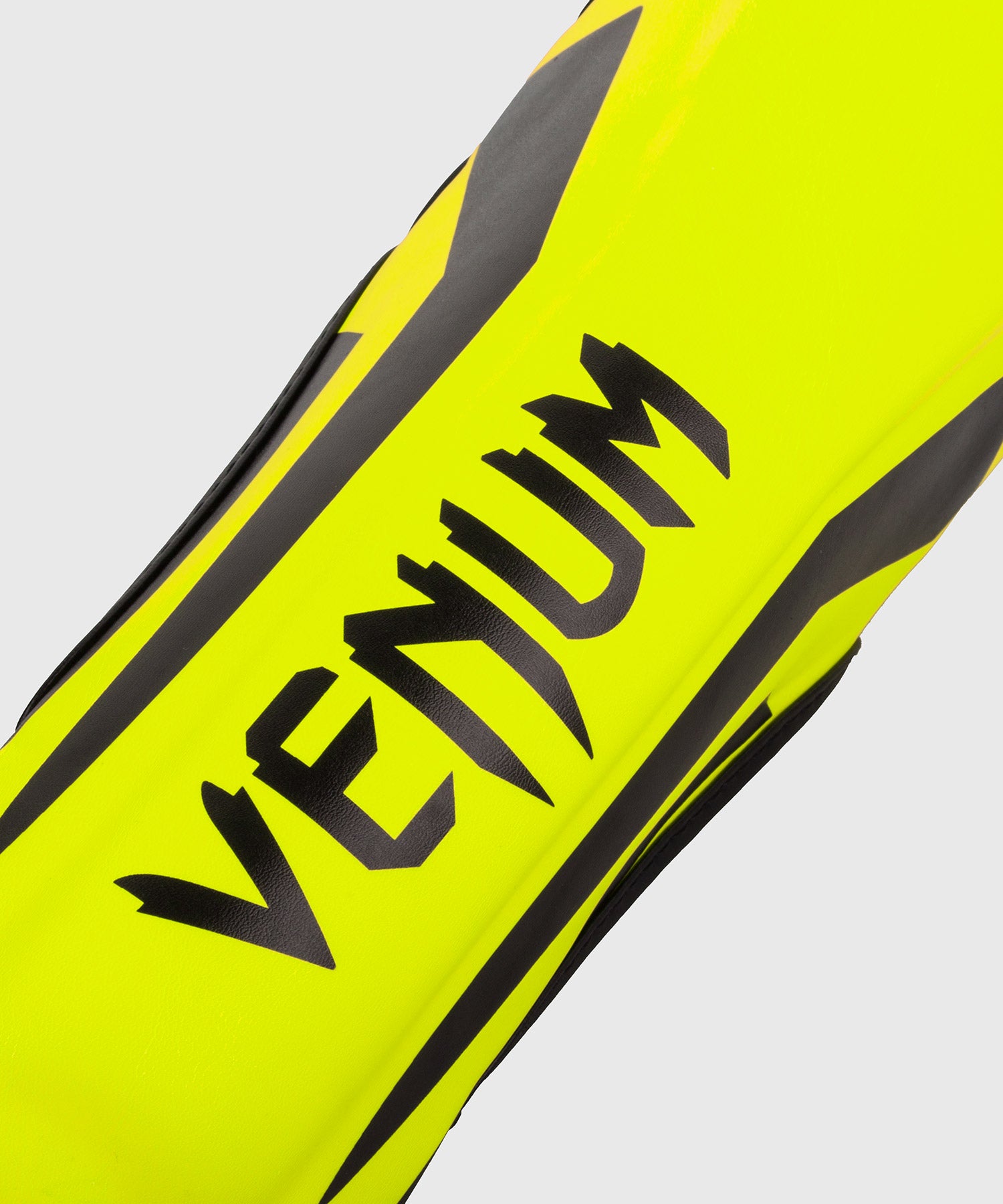 Venum Kids Elite Shinguard, Bríndales👦👩 la mejor protección para sus  entrenamientos🦵. Venum Kids Elite Shinguard. . Link de producto