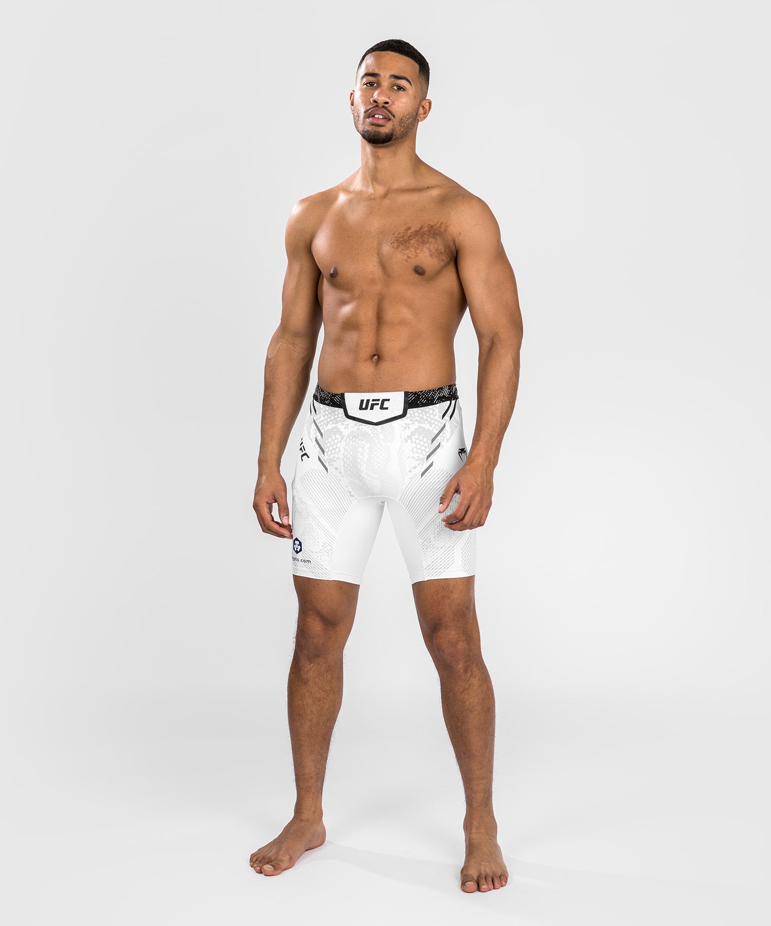 Venum Men's UFC Authentic Fight Night Vale Tudo Shorts-Long Fit White :  : Clothing, Shoes & Accessories
