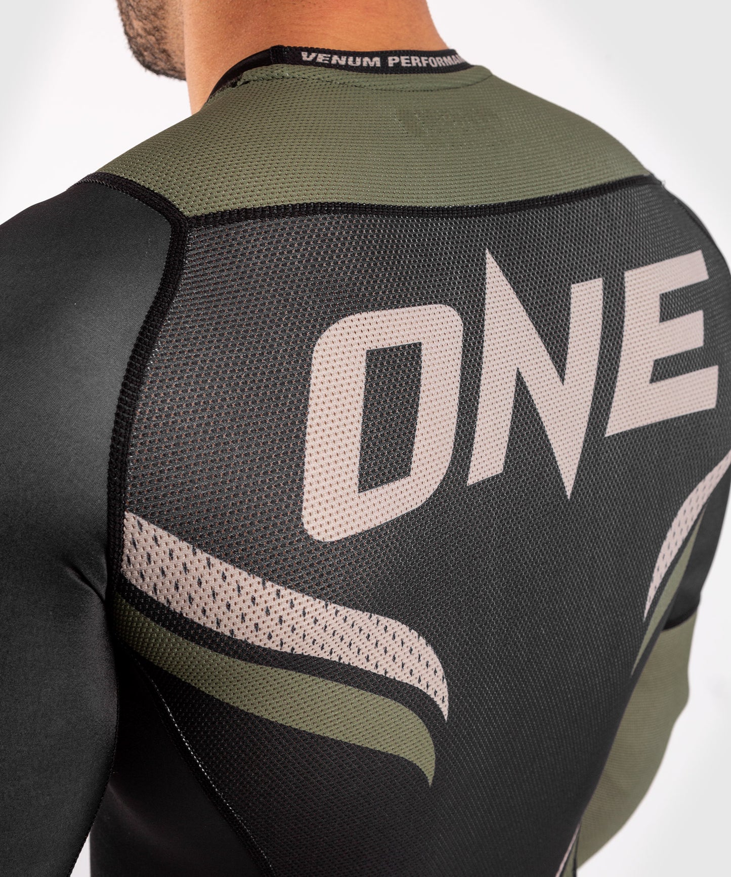 Venum ONE FC Impact Rashguard - long sleeves - Black/Khaki