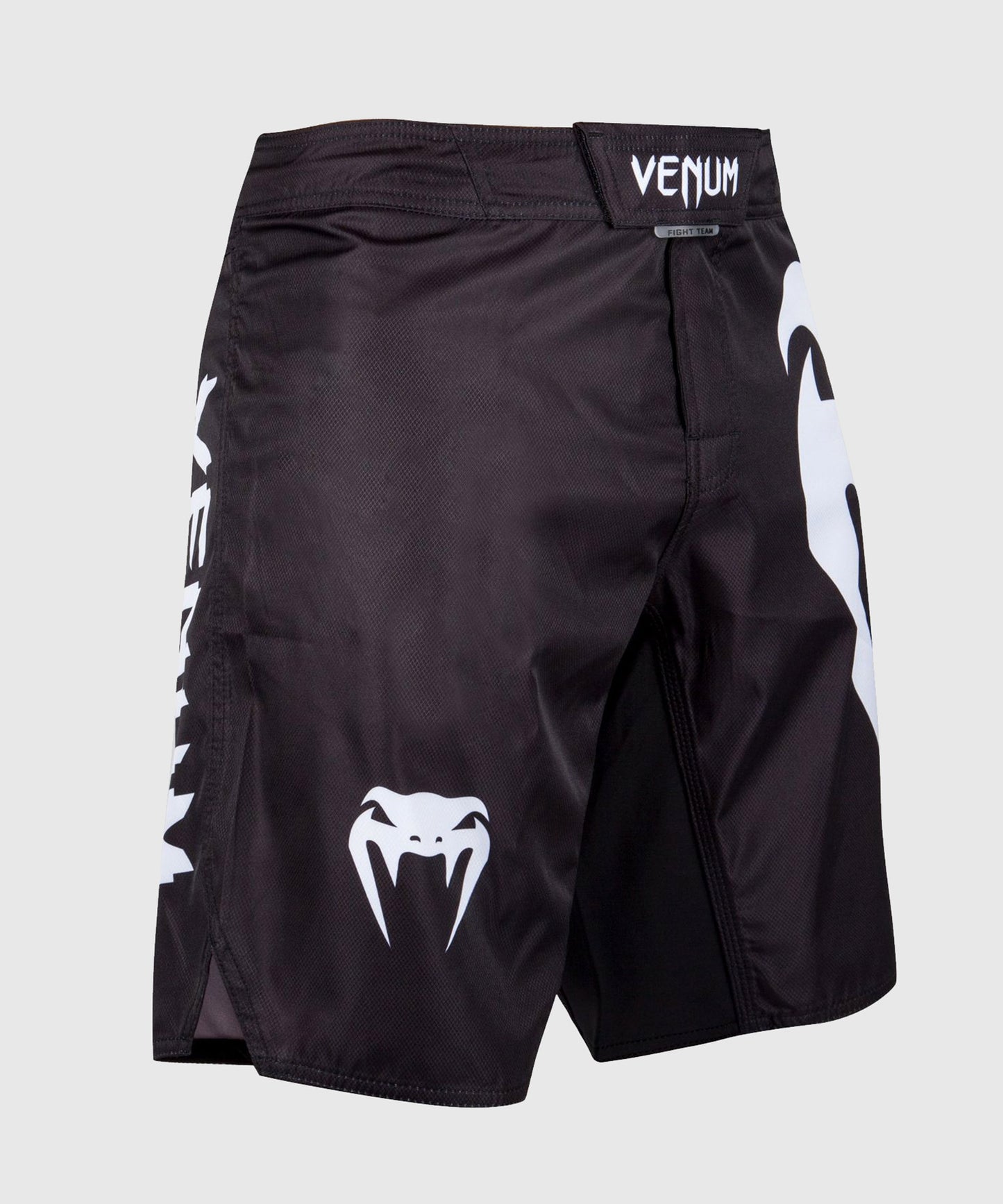 Venum Light 3.0 Fightshorts - Black/White