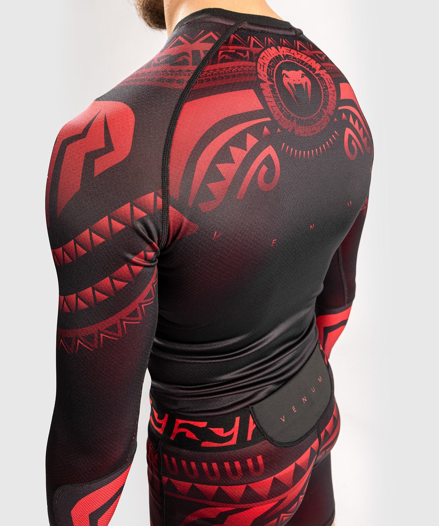 Venum Nakahi Rashguard - Long Sleeves - Black/Red