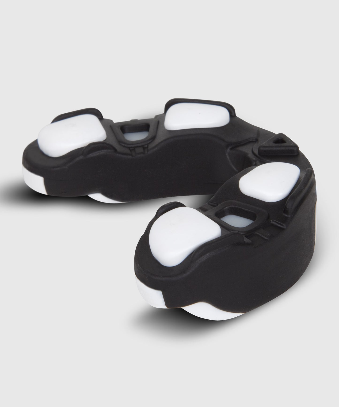 Venum Predator Mouthguard - Black/White