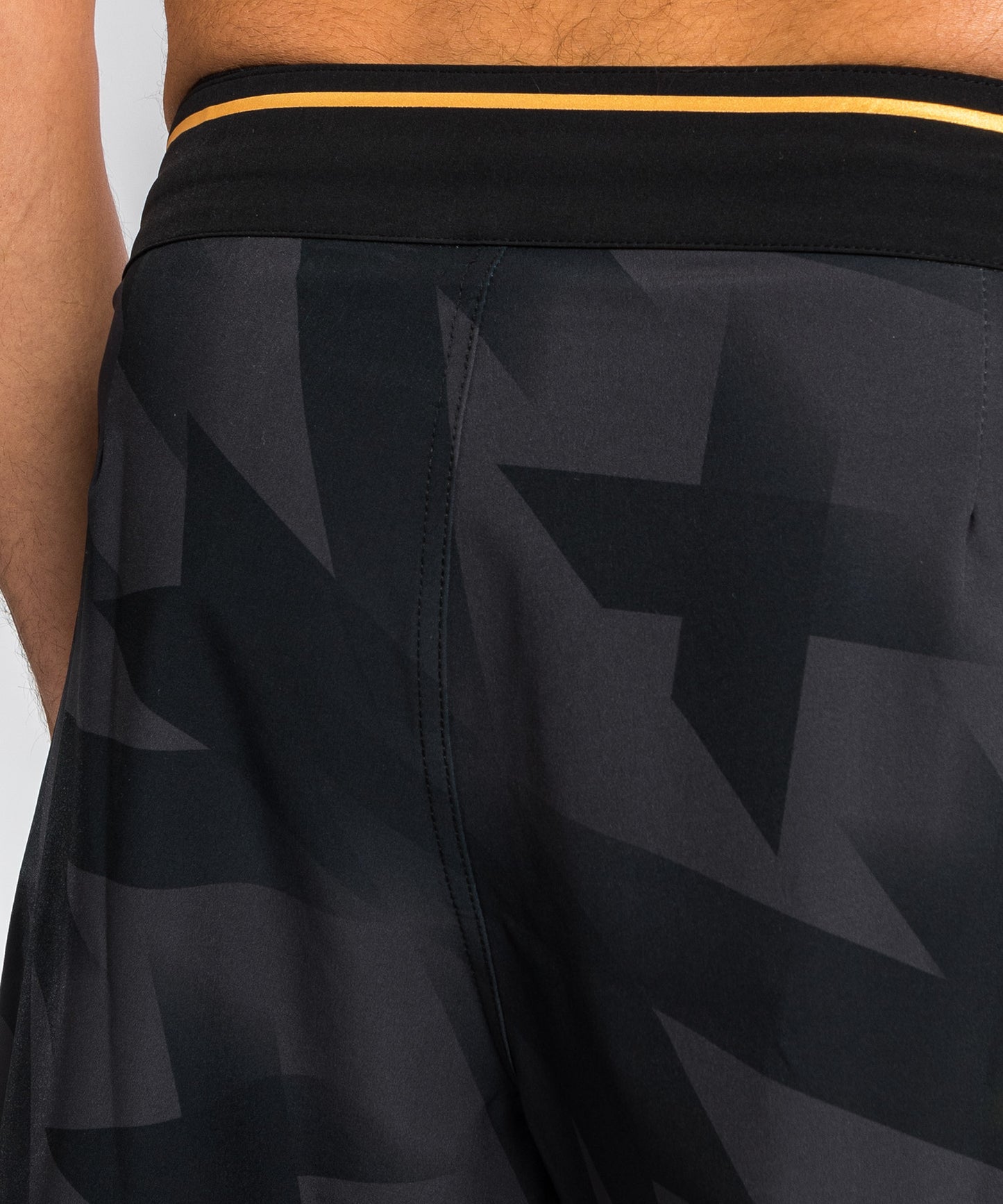 Venum Razor Fightshorts - Black/Gold