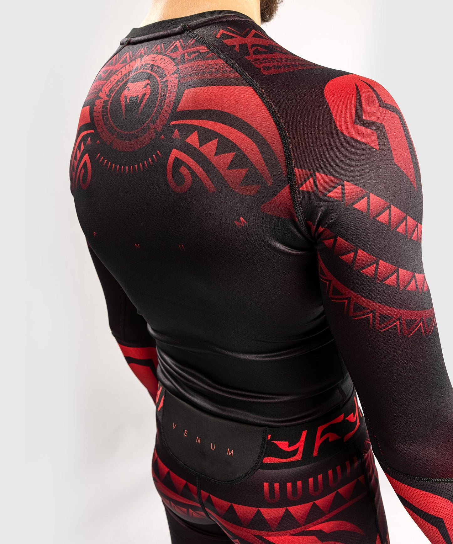 Venum Nakahi Rashguard - Long Sleeves - Black/Red