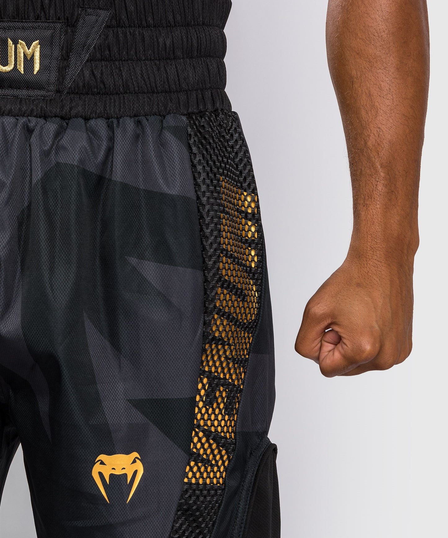 Venum Razor Boxing Shorts - Black/Gold