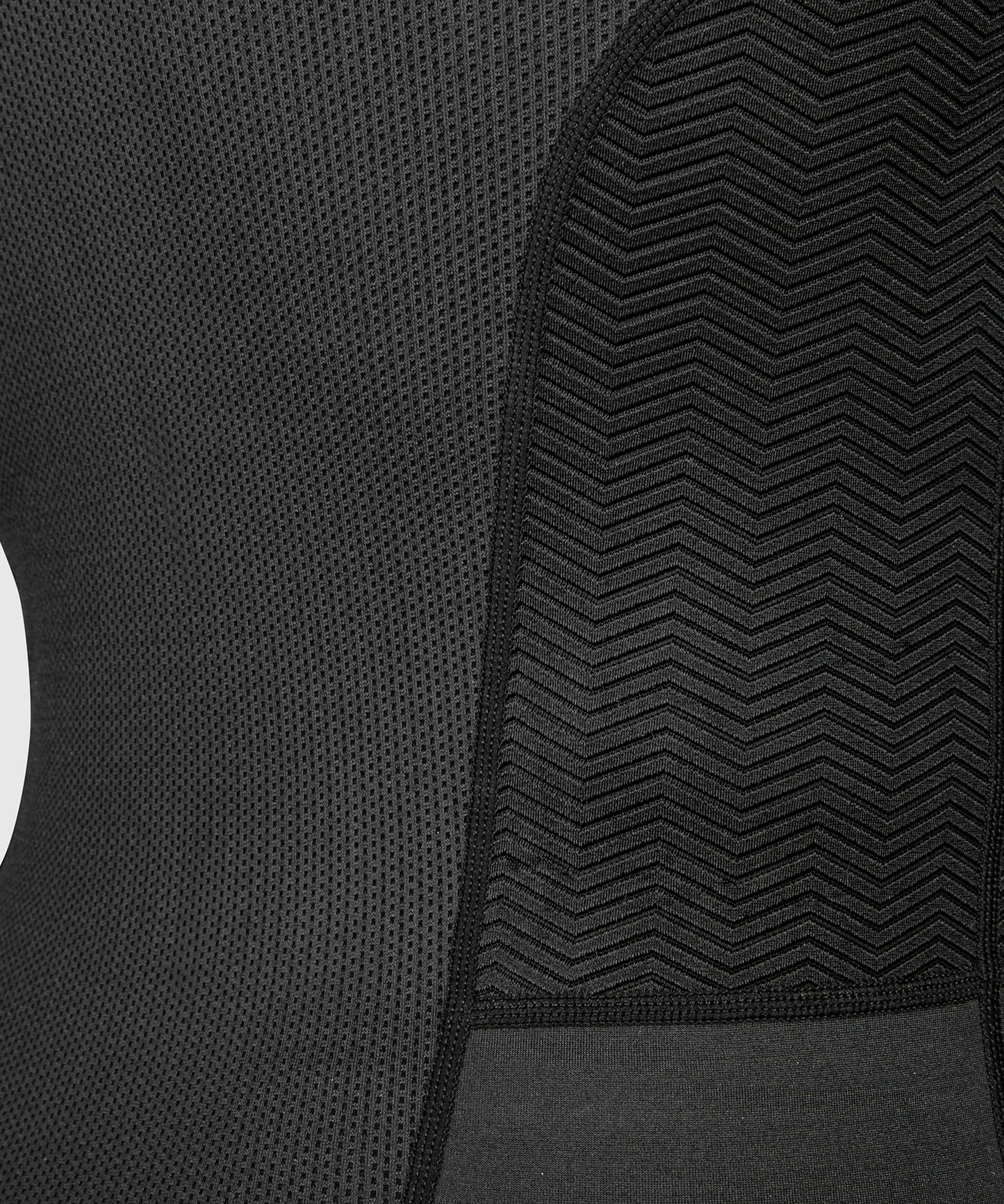Venum G-Fit Rashguard - Long Sleeves - Black