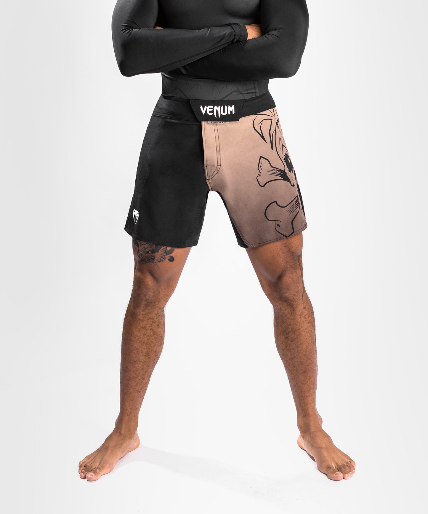 Venum Fight Team Shorts Mens 30 Black/White MMA BJJ Muay Thai Jui Jitsu  Fighting
