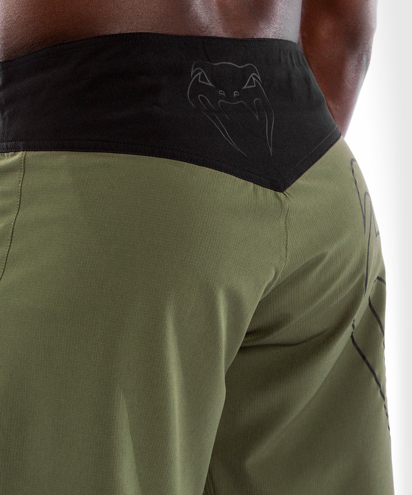 Venum Light 4.0 Fightshort - Khaki/Silver