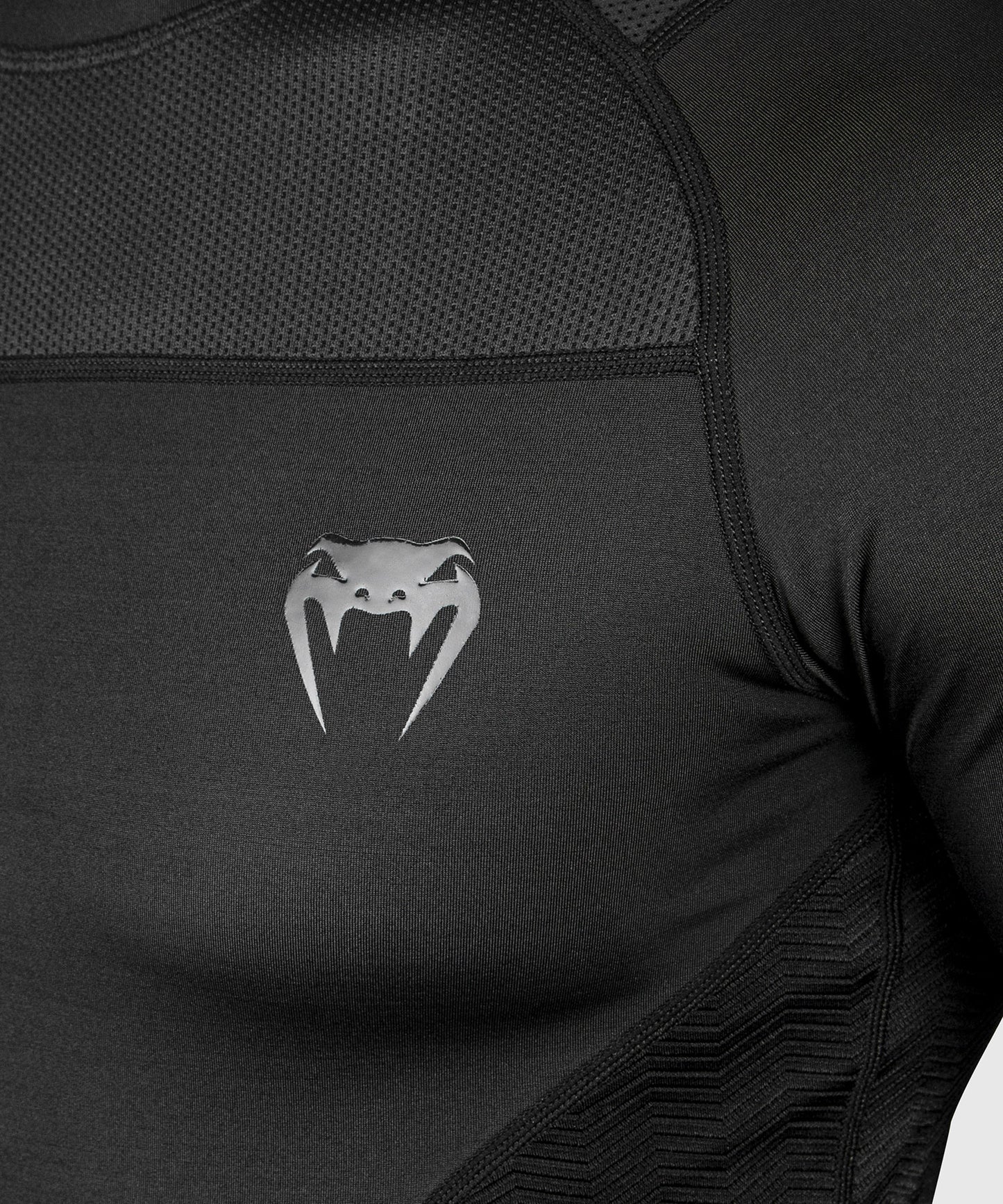 Venum G-Fit Rashguard - Long Sleeves - Black